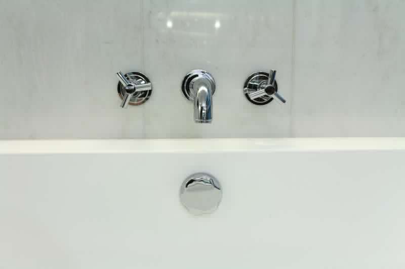 Tub Spout Replacement